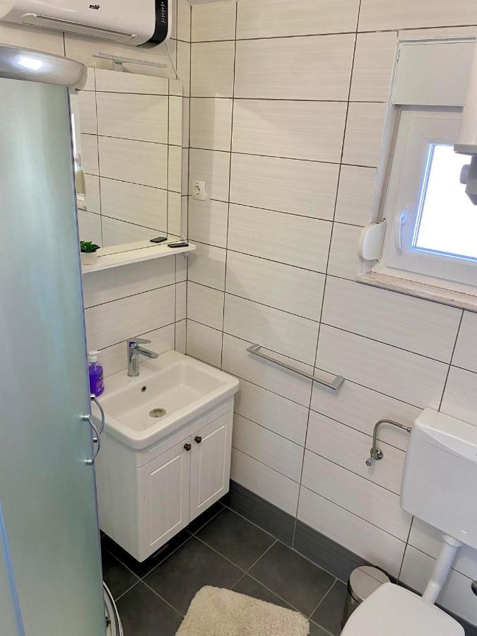 Apartman Ritta Biograd Na Moru Exteriör bild