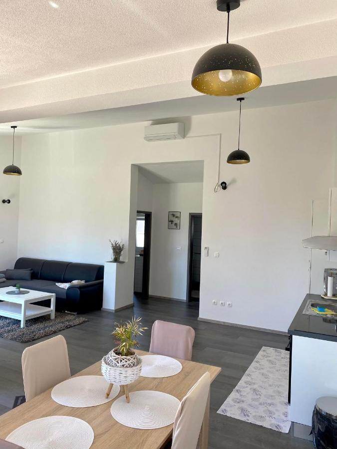 Apartman Ritta Biograd Na Moru Exteriör bild