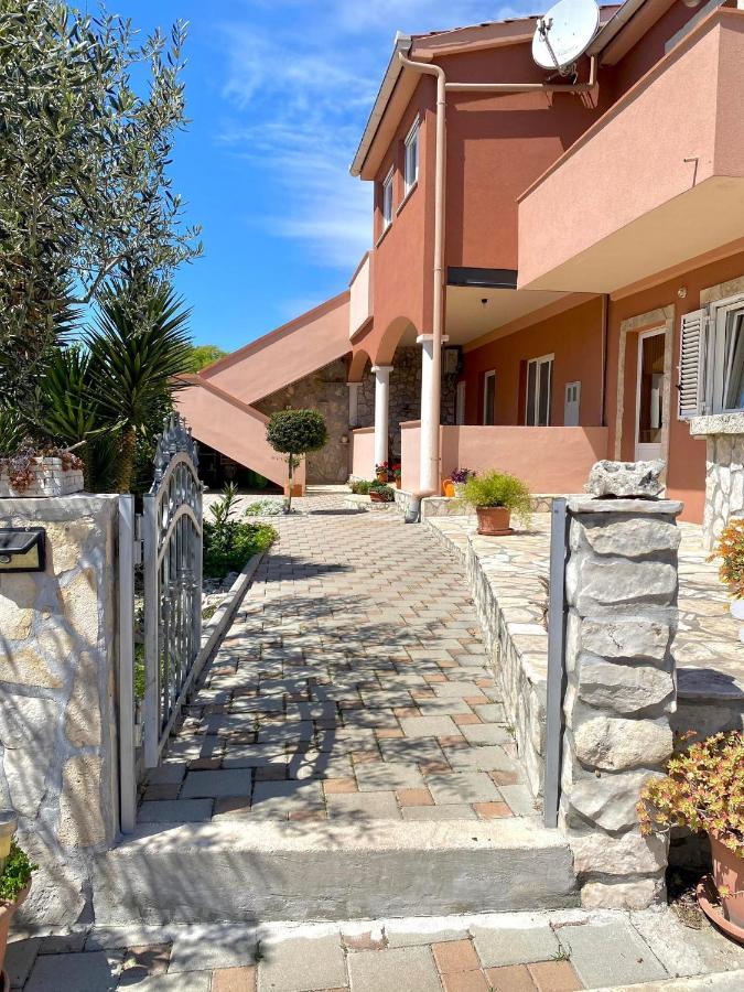 Apartman Ritta Biograd Na Moru Exteriör bild