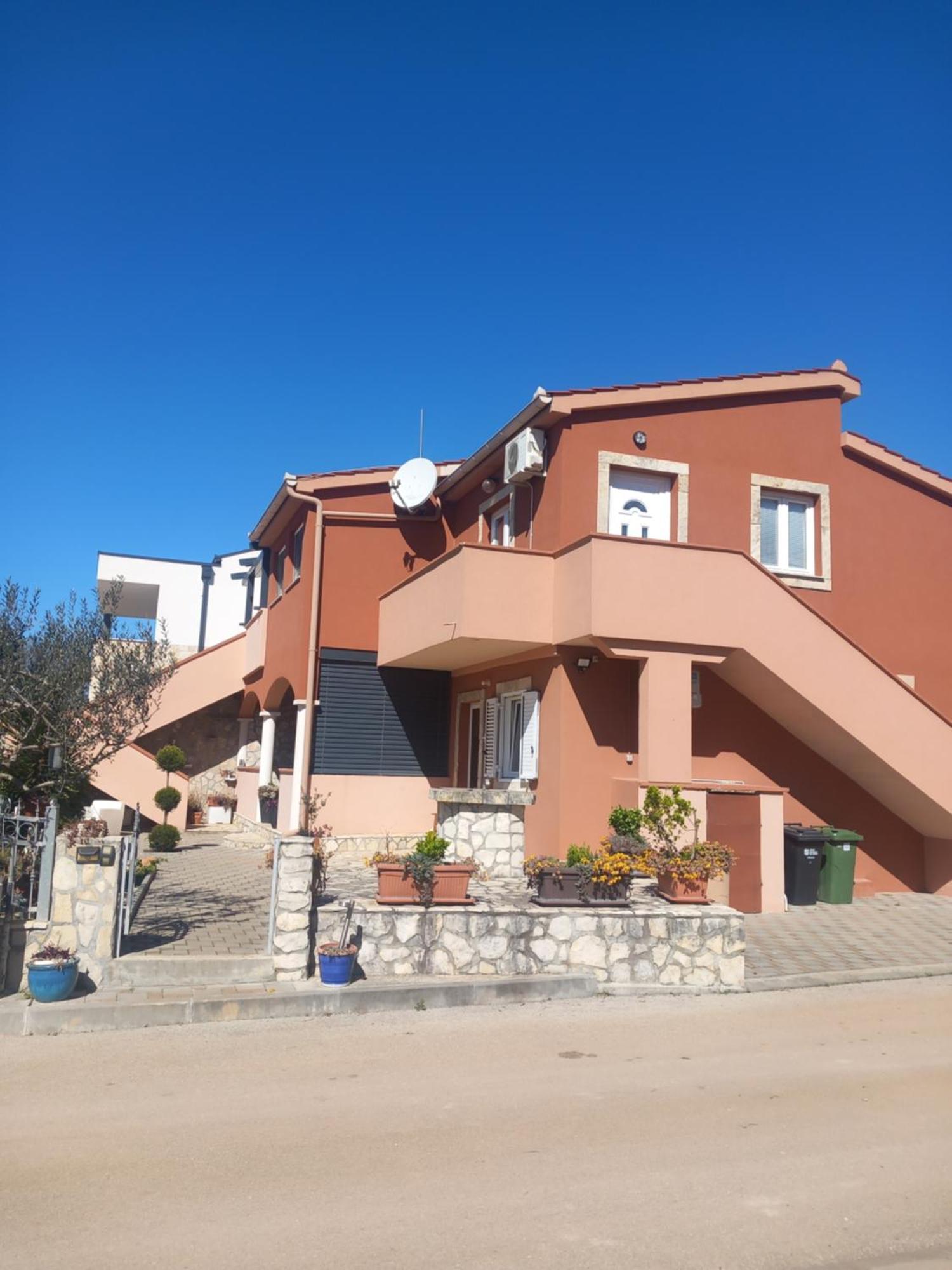 Apartman Ritta Biograd Na Moru Exteriör bild